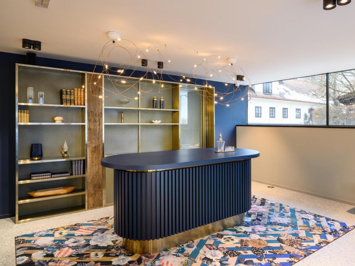 Hotel Cad Ljubljana Kültér fotó
